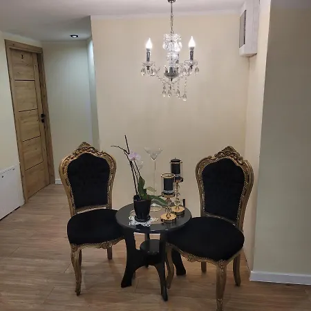 Goscinne Basniowy Dom - Gory Stolowe Appartement *