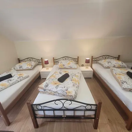 Goscinne Basniowy Dom Apartment