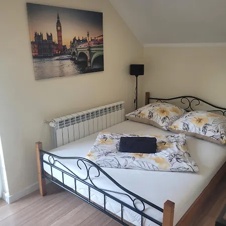 Goscinne Basniowy Dom - Gory Stolowe * Radkow