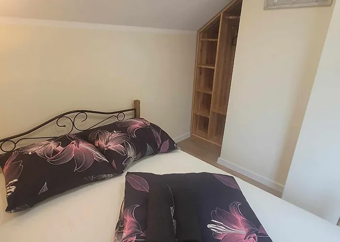 Goscinne Basniowy Dom - Gory Stolowe * 라트코프