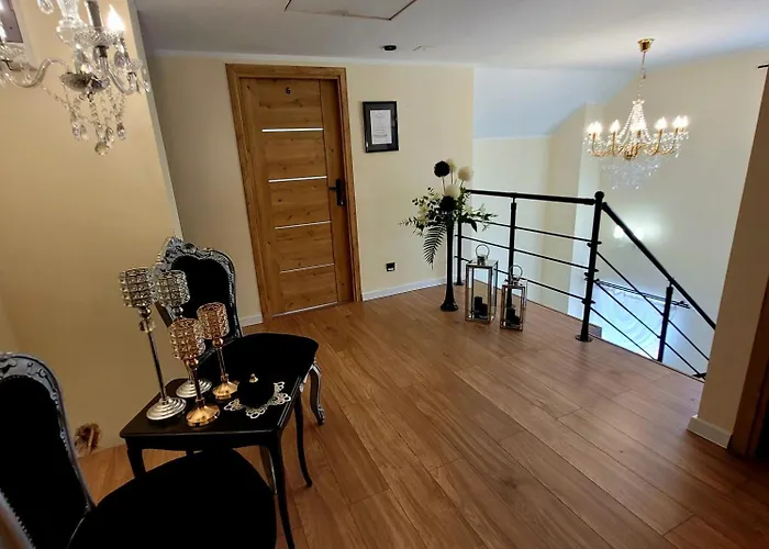 Goscinne Basniowy Dom - Gory Stolowe *